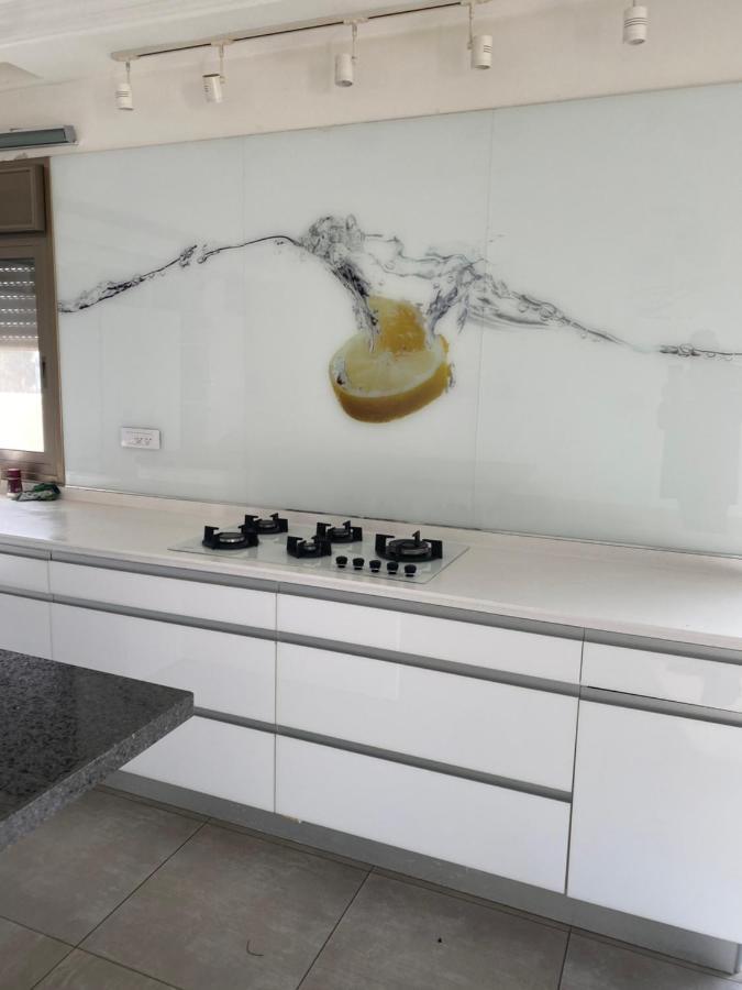 Apartamento Mobersham'S House In Acre Exterior foto