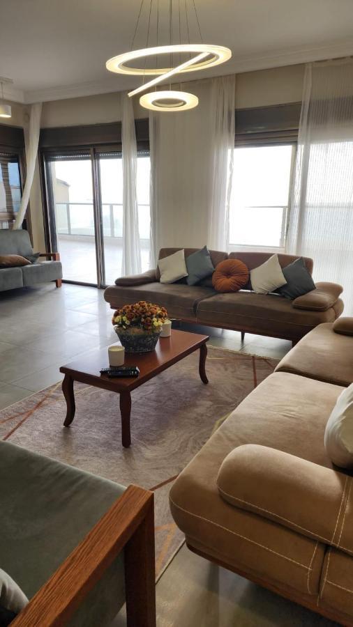 Apartamento Mobersham'S House In Acre Exterior foto