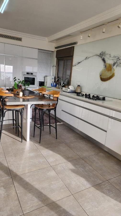 Apartamento Mobersham'S House In Acre Exterior foto