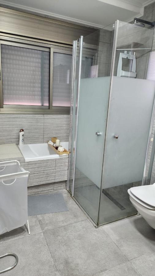 Apartamento Mobersham'S House In Acre Exterior foto